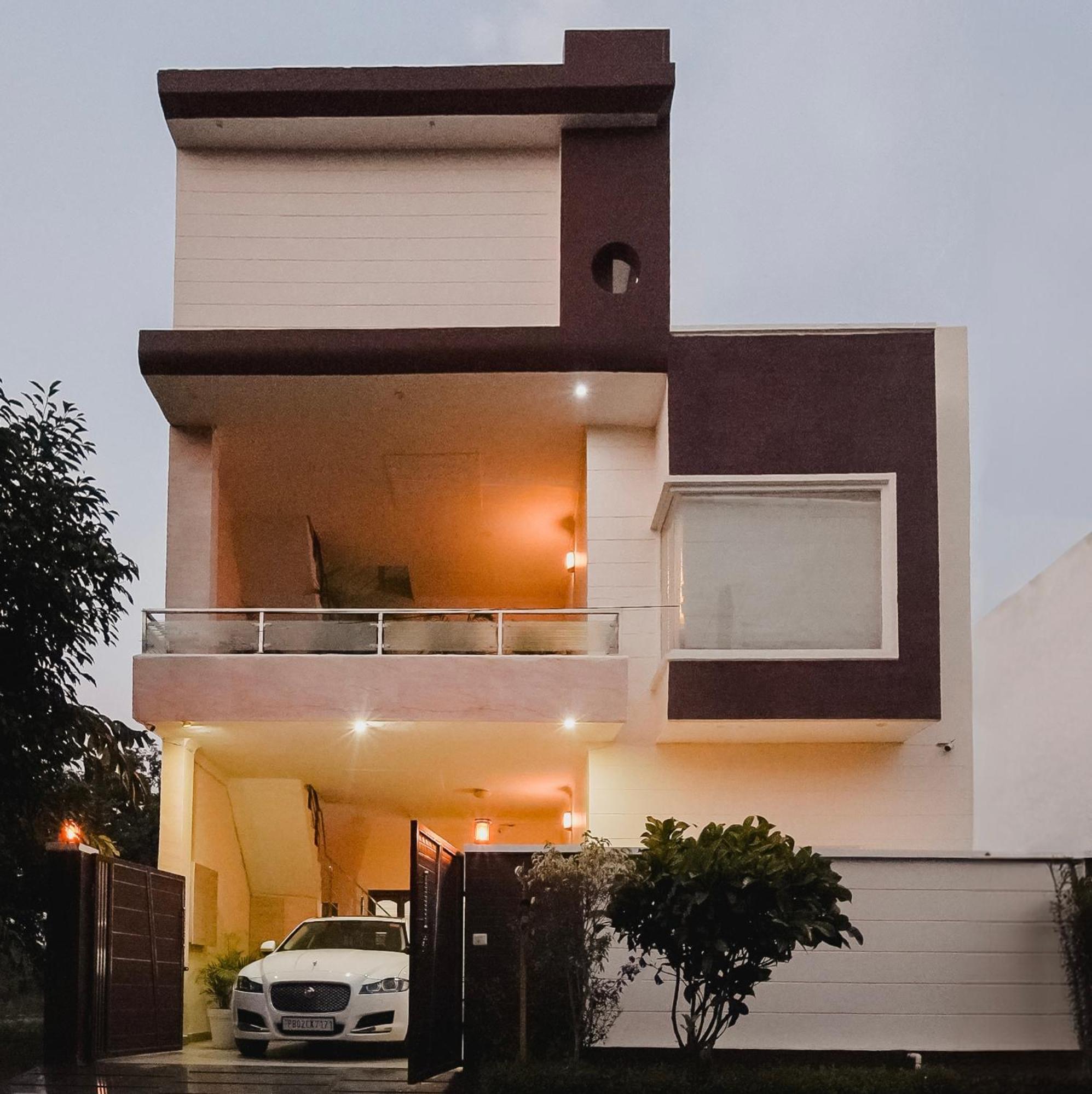 Silver Leaf Apartments Amritsar Exteriör bild